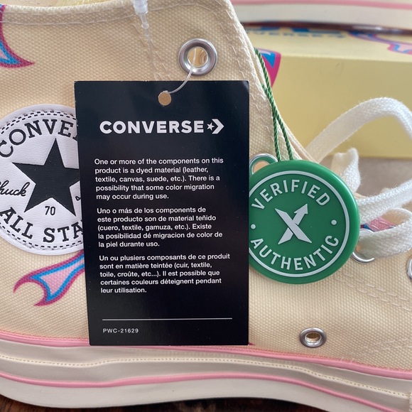 Golf le Fleur Pink Flames in brand new condition directly from StockX - Picture 4 of 4